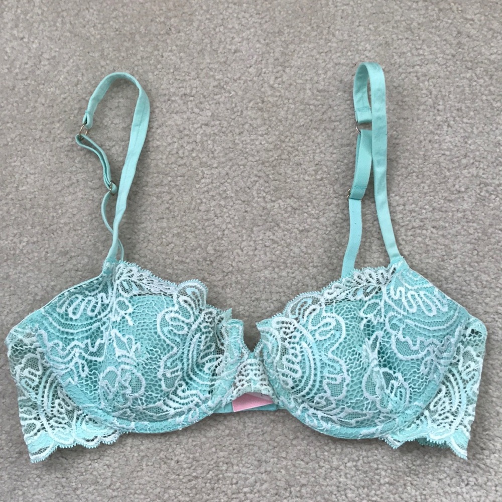 Victoria’s Secret Very Sexy bra